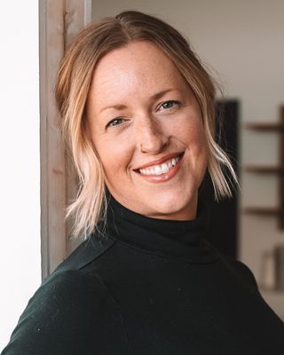 Photo of Justine VanderWijn - Justine VanderWijn - ADHD and Trauma Therapist, Counsellor, MCP, CCC