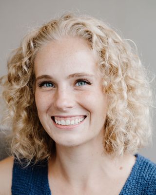 Photo of Grace Weiner, Marriage & Family Therapist, t-LMFT