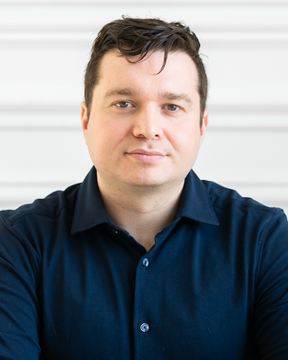 Photo of Adam Adivi, Registered Psychotherapist (Qualifying), Phobias, LGBTQ+, BPD
