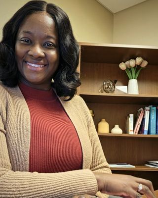 Photo of Safeeyah Davis, Psychiatric Nurse Practitioner, MSN, CRNP, PMHNP