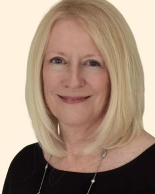 Photo of Lori Lee, Clinical Social Work/Therapist, LCSW, CCM