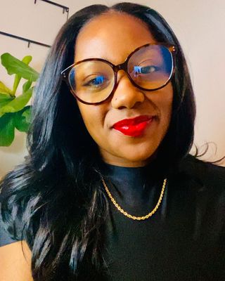 Photo of Niesha Gowens - Moving Mindful Therapy LLC, Clinical Social Work/Therapist, LCSW