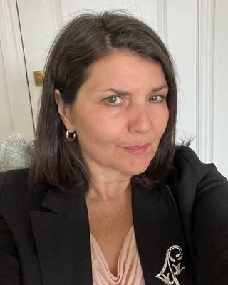 Photo of Lisa Romano-Dwyer, Registered Social Worker, MSW, PhD, RSW