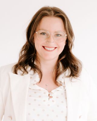 Photo of Elizabeth Bennett, Registered Psychotherapist (Qualifying)