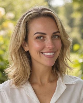 Photo of Sarah Servos, Registered Psychotherapist, RP