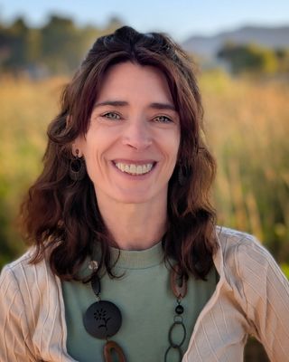 Photo of Julie Chloe Cotton, Marriage & Family Therapist Associate, AMFT