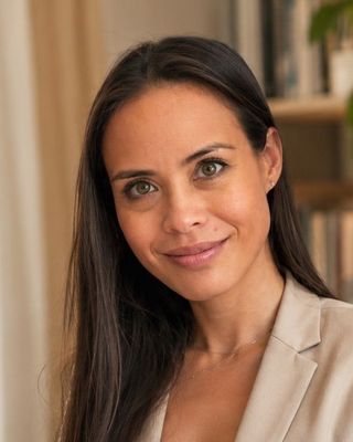 Photo of Jacine Yael Vilches, Psychiatric Nurse Practitioner, DNP, PMHNPBC, FNP-BC