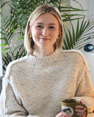 Photo of Carly Hominuk, Counsellor, BA, MACP, RCT, CCC