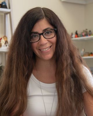 Photo of Elizabeth Genovise, Pre-Licensed Professional, MEd, MFA
