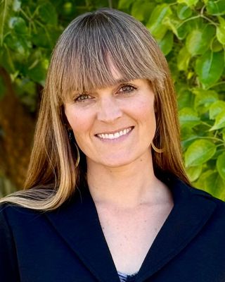 Photo of Holly Barnes, Licensed Professional Counselor, LPC, NCC, CCHT