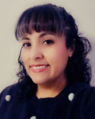 Photo of Dulce Medina Bustillos, LCSW, MBA, Clinical Social Work/Therapist