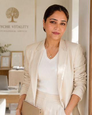 Photo of Dr Uzaina Uzaina, Psychologist, HCPC - Couns. Psych.