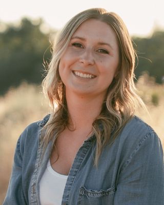 Photo of Ally Misanko, Marriage & Family Therapist Associate in Summerland, CA