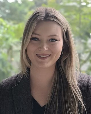 Photo of Elise Chase, Clinical Social Work/Therapist, LCSW, CCS