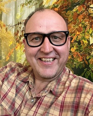 Photo of Andrew Burnham, Registered Psychotherapist, RP