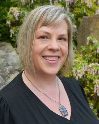 Photo of Lennae Varlinsky, Clinical Social Work/Therapist, MSW, LCSW