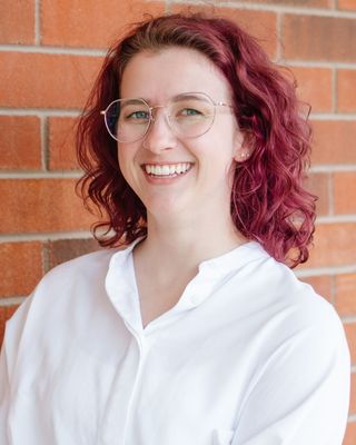 Photo of Holly Owen, Registered Psychotherapist, MA