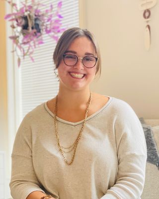 Photo of Julia Hope, Clinical Social Work/Therapist, LLMSW