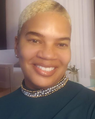 Photo of Lois Walters-Threat, Psychiatric Nurse Practitioner, PHMNP