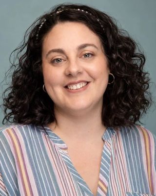 Photo of Alisia Toniello, Registered Psychotherapist, MACP