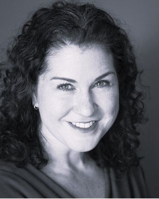 Photo of Kelly Rennick O'Berry, Clinical Social Work/Therapist, MSSW, LISW