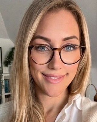 Photo of Dr Clair Burley, Psychologist, CPsychol
