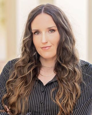 Photo of Ariana Newton, Pre-Licensed Professional, Intern