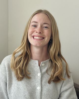 Photo of Julia Russell, Pre-Licensed Professional, MSCMHC, RMHCI