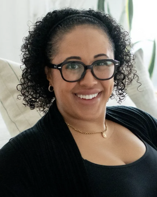 Photo of Ashleigh Thomson, Registered Psychotherapist (Qualifying), RP