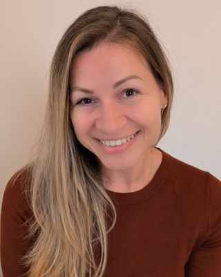 Photo of Lucia Harvey, Psychotherapist, MSc, MBACP