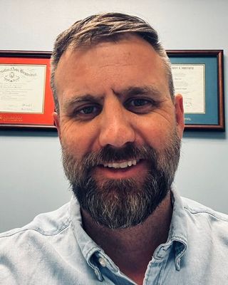 Photo of Dr. Brad MacNeil, Psychologist, PhD