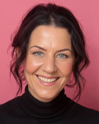 Photo of Fiona Grainger, Psychotherapist, MBACP Accred