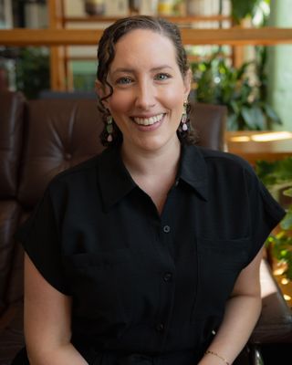Photo of Anna Kantsios, Marriage & Family Therapist, LMFT, BC-TMH