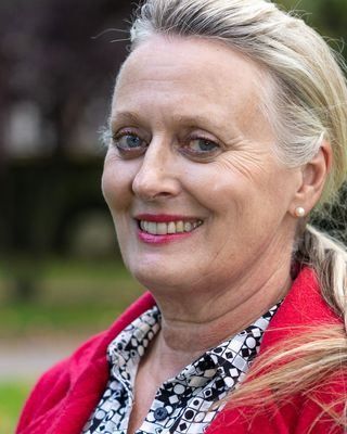 Photo of Julia Cadogan, Psychologist in Bristol, England