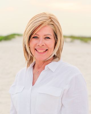 Photo of Carolyn McElroy, Clinical Social Work/Therapist, LCSW-C