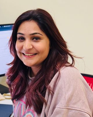 Photo of Dr Uzaina Uzaina, Psychologist, HCPC - Couns. Psych.