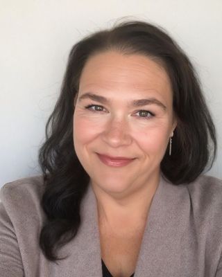 Photo of Maggie Austin, Psychiatric Nurse Practitioner, PMHNP