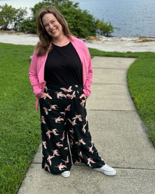 Photo of Dr. Holly Cox, Marriage & Family Therapist, PhD, LMFT, CHT