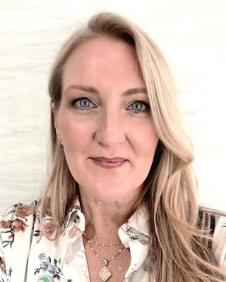 Photo of Erica Carter, Pre-Licensed Professional, MS, CMHC, LPCC