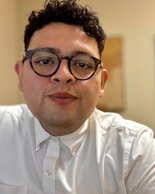 Photo of Ivan Medina, Marriage & Family Therapist Associate, MA, AMFT