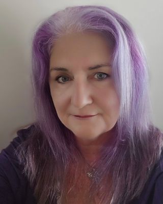 Photo of Helen Day, Counsellor, MC, ACA-L2
