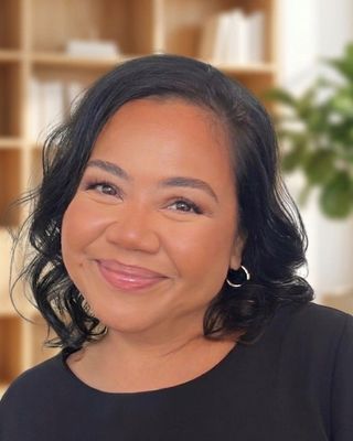 Photo of Jennifer Aristorenas, Registered Psychotherapist (Qualifying)
