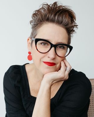 Photo of Mara Hesed, Marriage & Family Therapist Associate, BFA, CYT, MA, AMFT