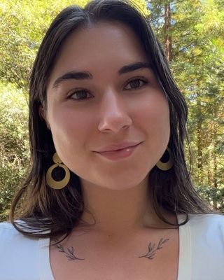 Photo of Sacha Karnofsky, Pre-Licensed Professional, MA