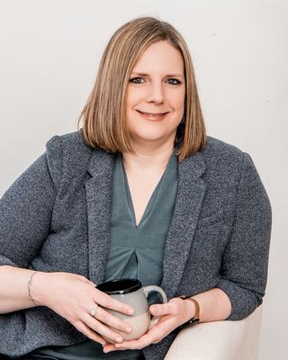 Photo of Stephanie Potenza, Marriage & Family Therapist, MA, LMFT