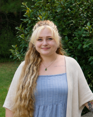Photo of Kirsten Bell, Licensed Professional Counselor Candidate, LPCC