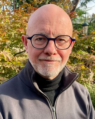 Photo of Les Kelly, Psychotherapist, MSc, MBACP