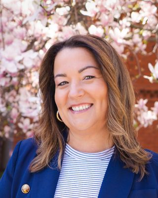 Photo of Lauren Hohler, Clinical Social Work/Therapist, LICSW