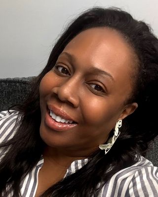 Photo of Shaqrah Aryee, Pre-Licensed Professional, MSW