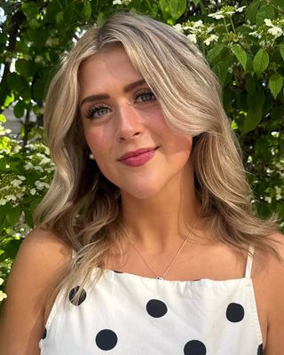 Photo of Emma Aanderud, Pre-Licensed Professional, MSW, CSW
